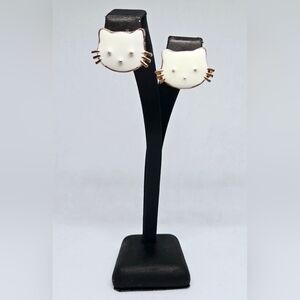 White Gold Cat Face Stud Earrings Cute Kawaii Minimal Animal Jewelry